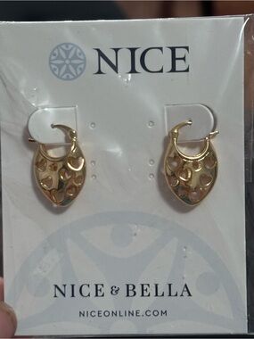 Gold Heart Cutout Drop Earrings